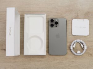 آیفون ۱۶ پرو کاملاً نو، آنلاک شده و ۱۰۰ درصد اورجینال برای فروش