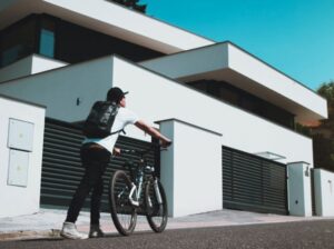 پنت هاوس فوق مدرن با مناظر خیره کننده شهر