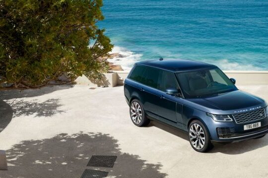 رنج روور لوکس و قدرتمند در شرایط عالی