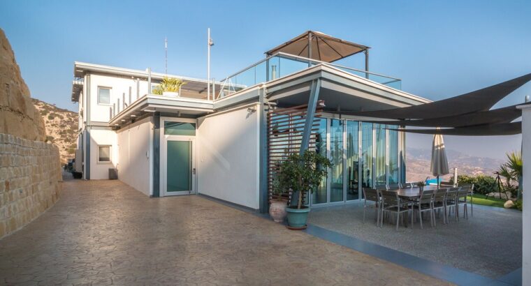 خانه مستقل بزرگ ۴ خوابه با امکانات مدرن