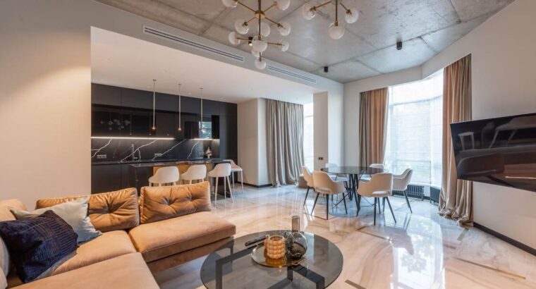 خانه ساحلی لوکس پالس برای فروش، 4 خوابه با منظره اقیانوس، استخر خصوصی و پارکینگ